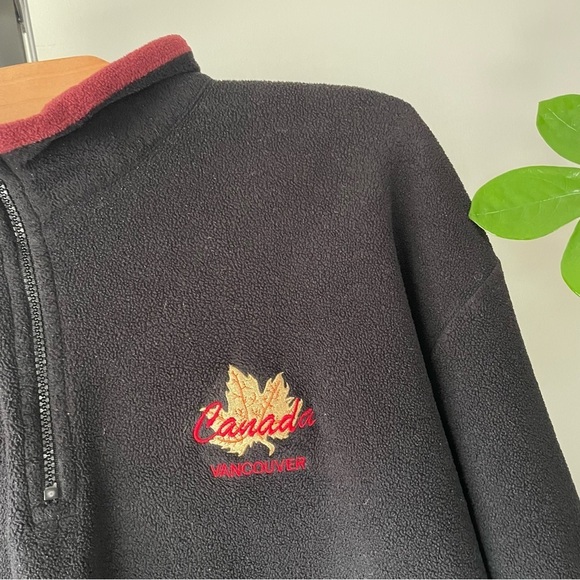 Vintage Sweaters - Vintage Vancouver Canada Fleece Quarter Zip Unisex Pullover Sweater XL